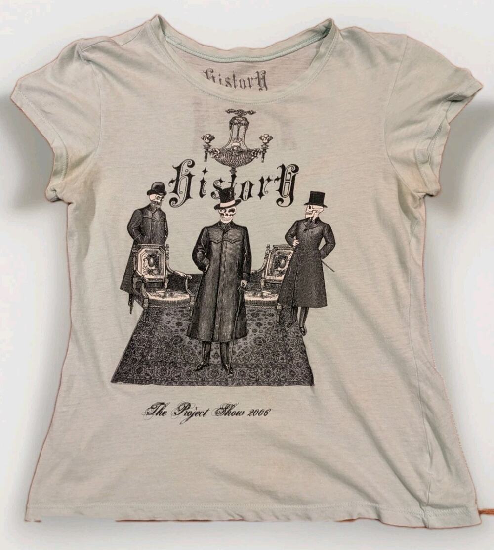 Vintage/Y2K History women’s graphic tee from The Project Show 2006 tagged size S